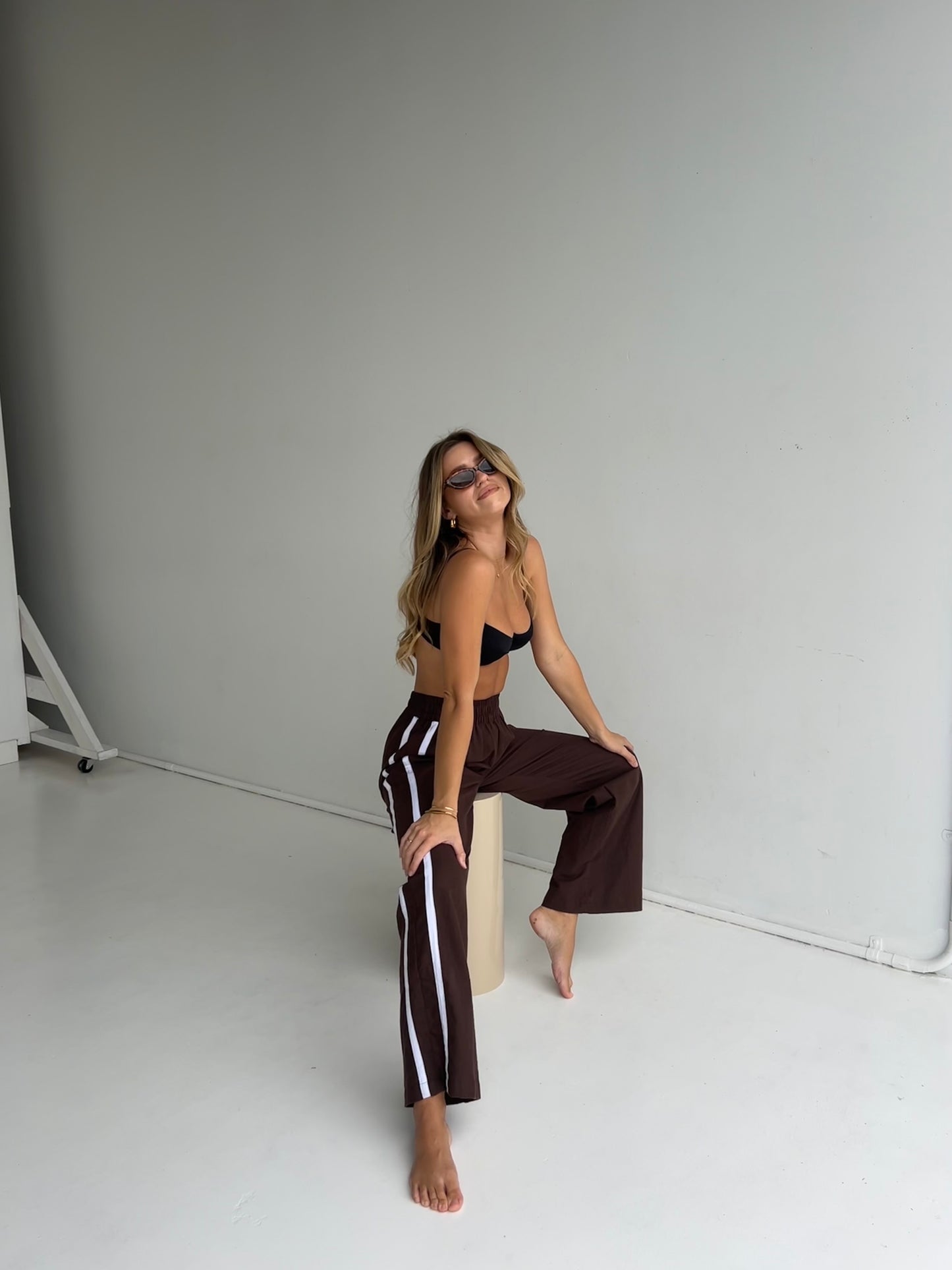 Near The Sea - Linen Racer Pant - Chocolate