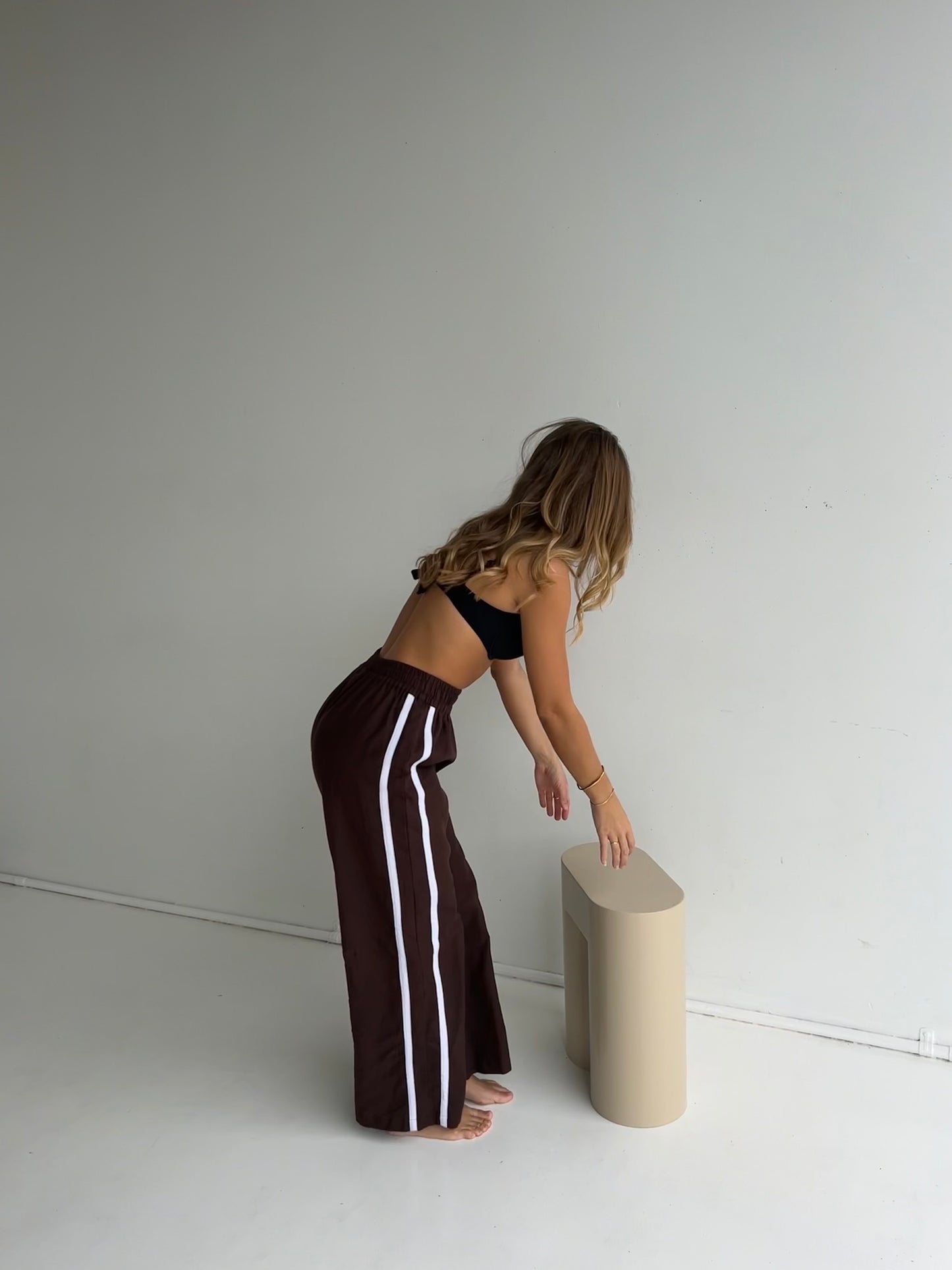 Near The Sea - Linen Racer Pant - Chocolate