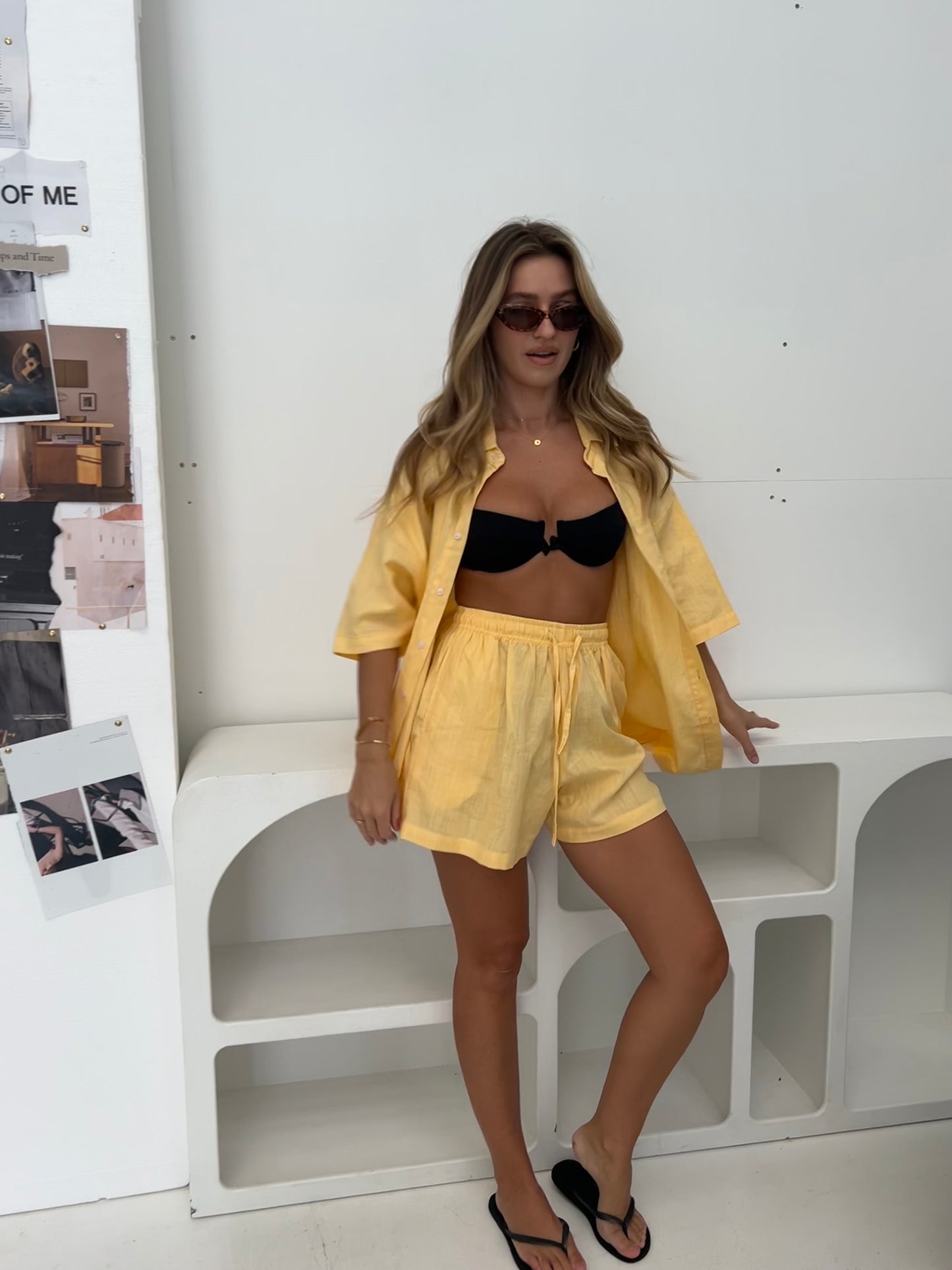 Near The Sea - Linen Holiday Shirt - Sunshine