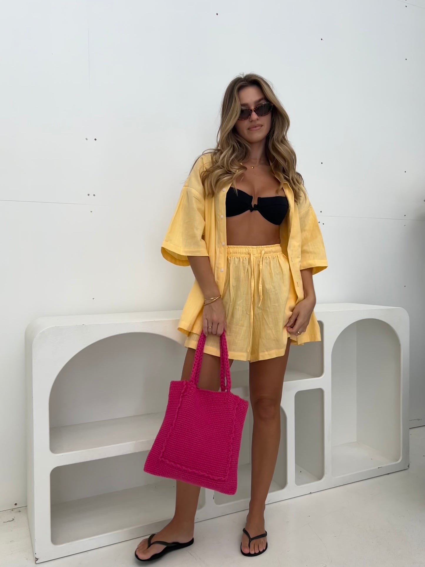 Near The Sea - Linen Holiday Shirt - Sunshine