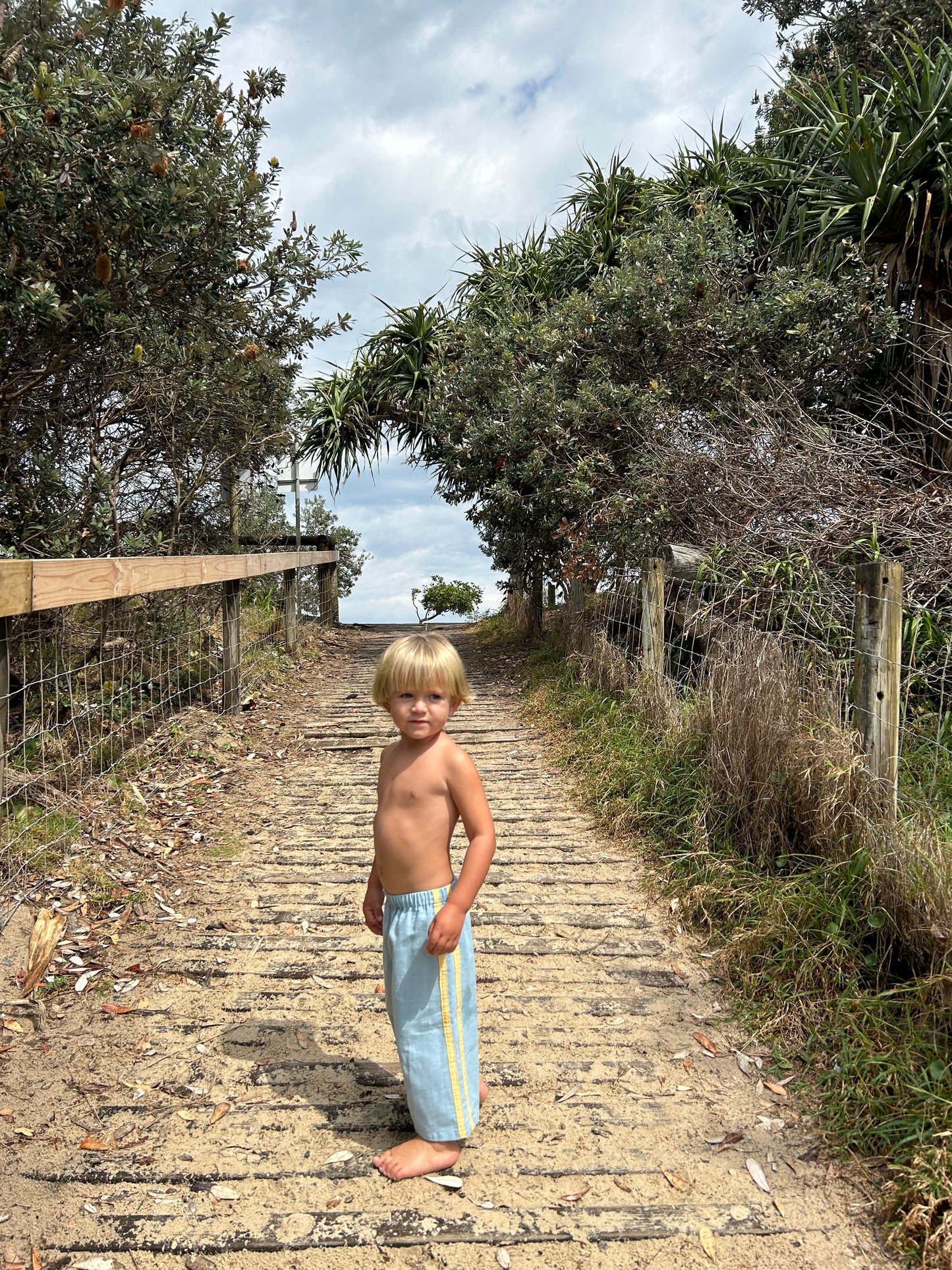 Sea Señorita - Kids Linen Racer - Blue