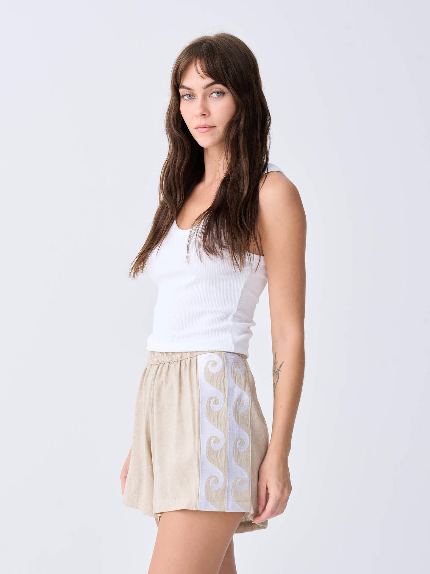 Embroidered Wave Linen Racer Short - Oat