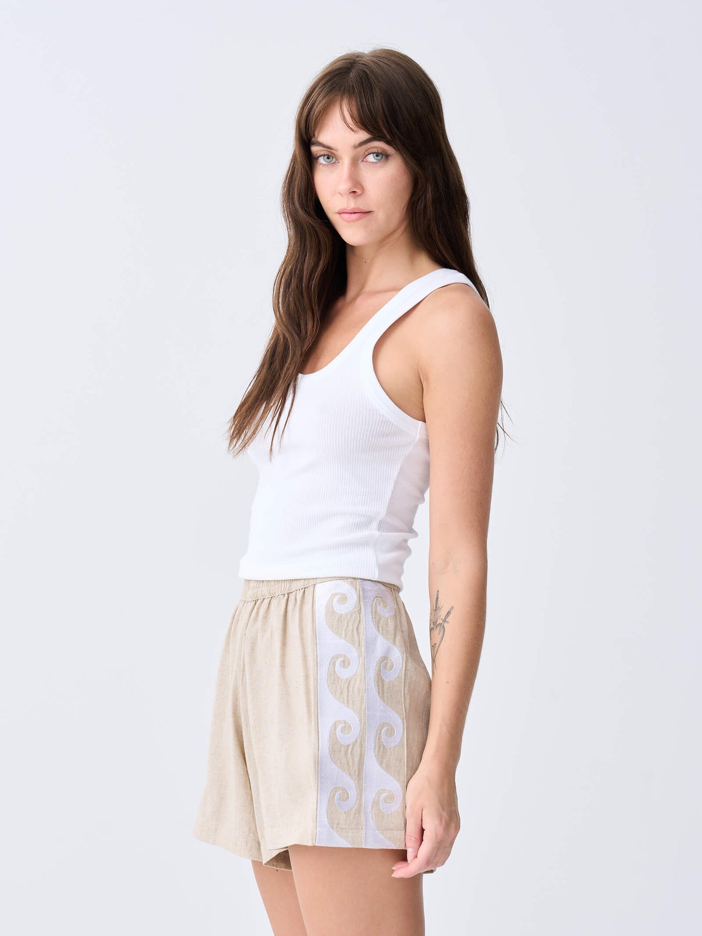 Embroidered Wave Linen Racer Short - Oat
