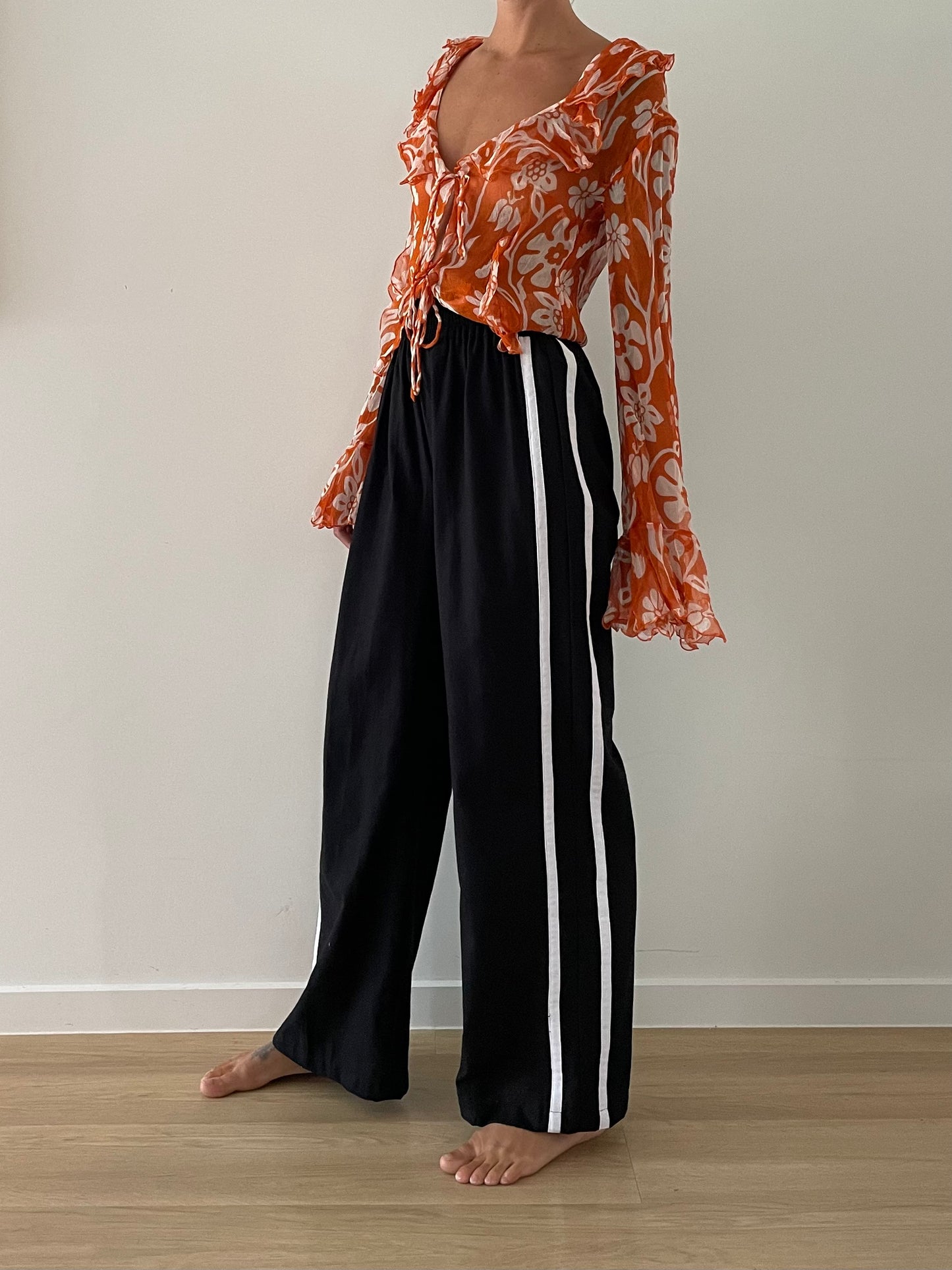 Near The Sea - Linen Racer Pant - Black