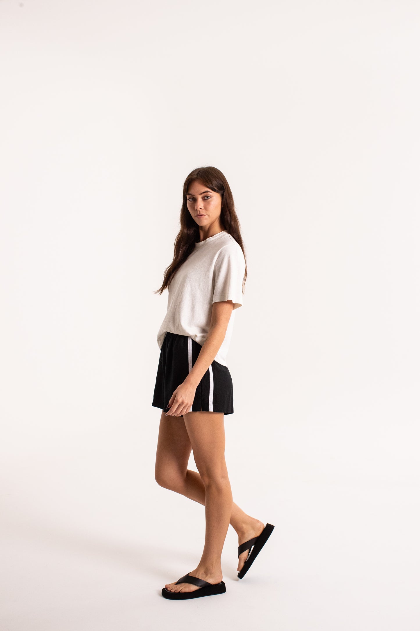 Linen Racer Short - Black